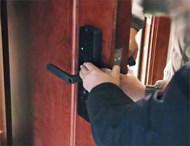 官渡24小时上门开锁公司